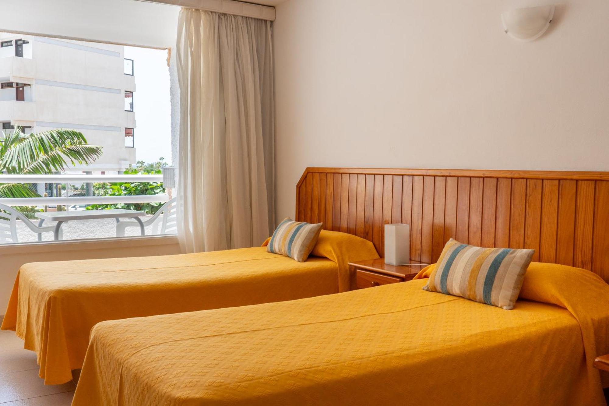 Apartamentos Borinquen Playa de las Americas (Tenerife) Exterior foto