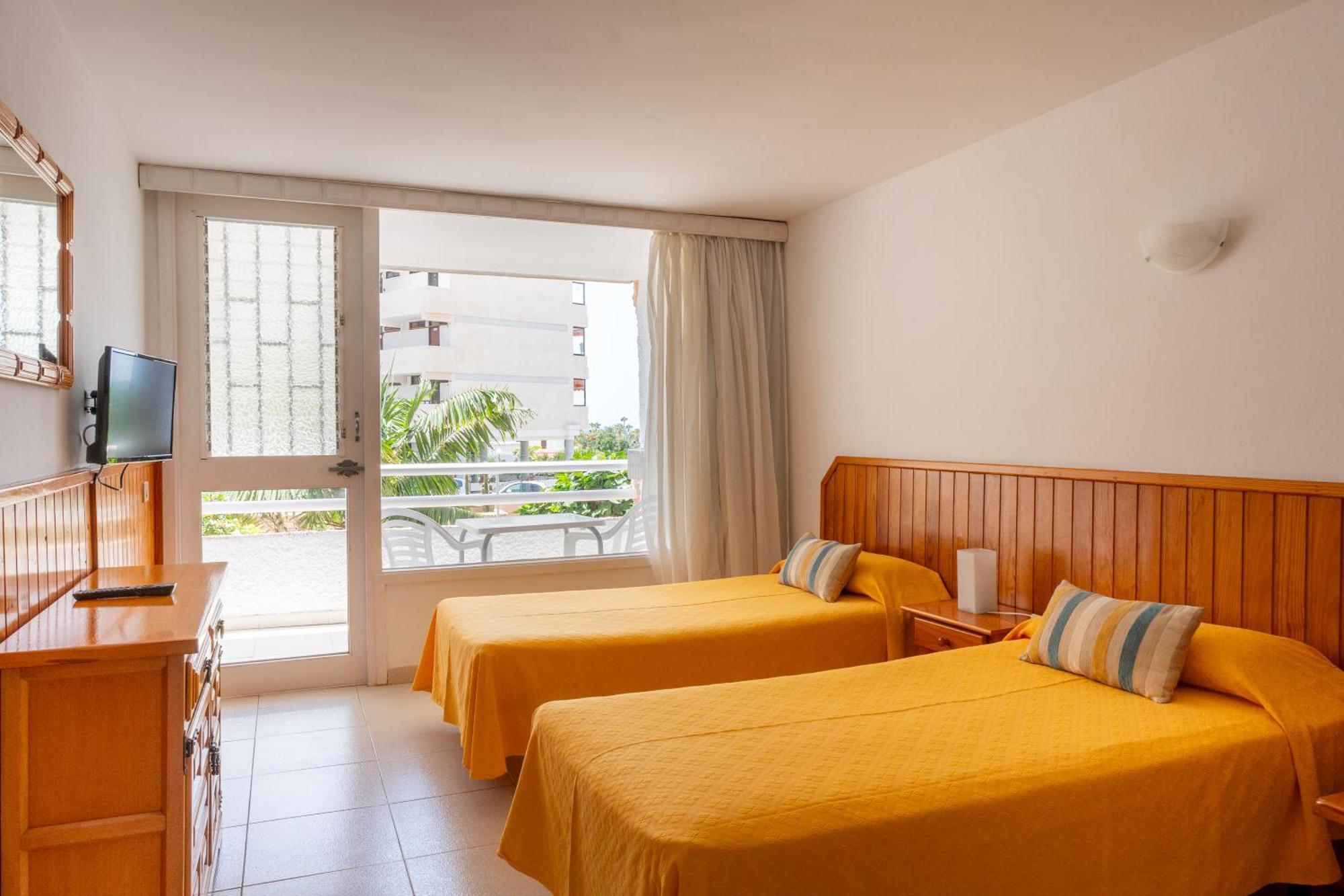 Apartamentos Borinquen Playa de las Americas (Tenerife) Exterior foto