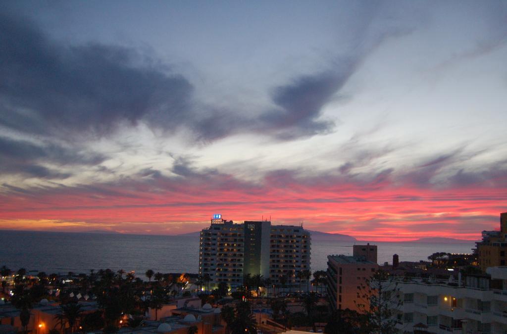 Apartamentos Borinquen Playa de las Americas (Tenerife) Exterior foto